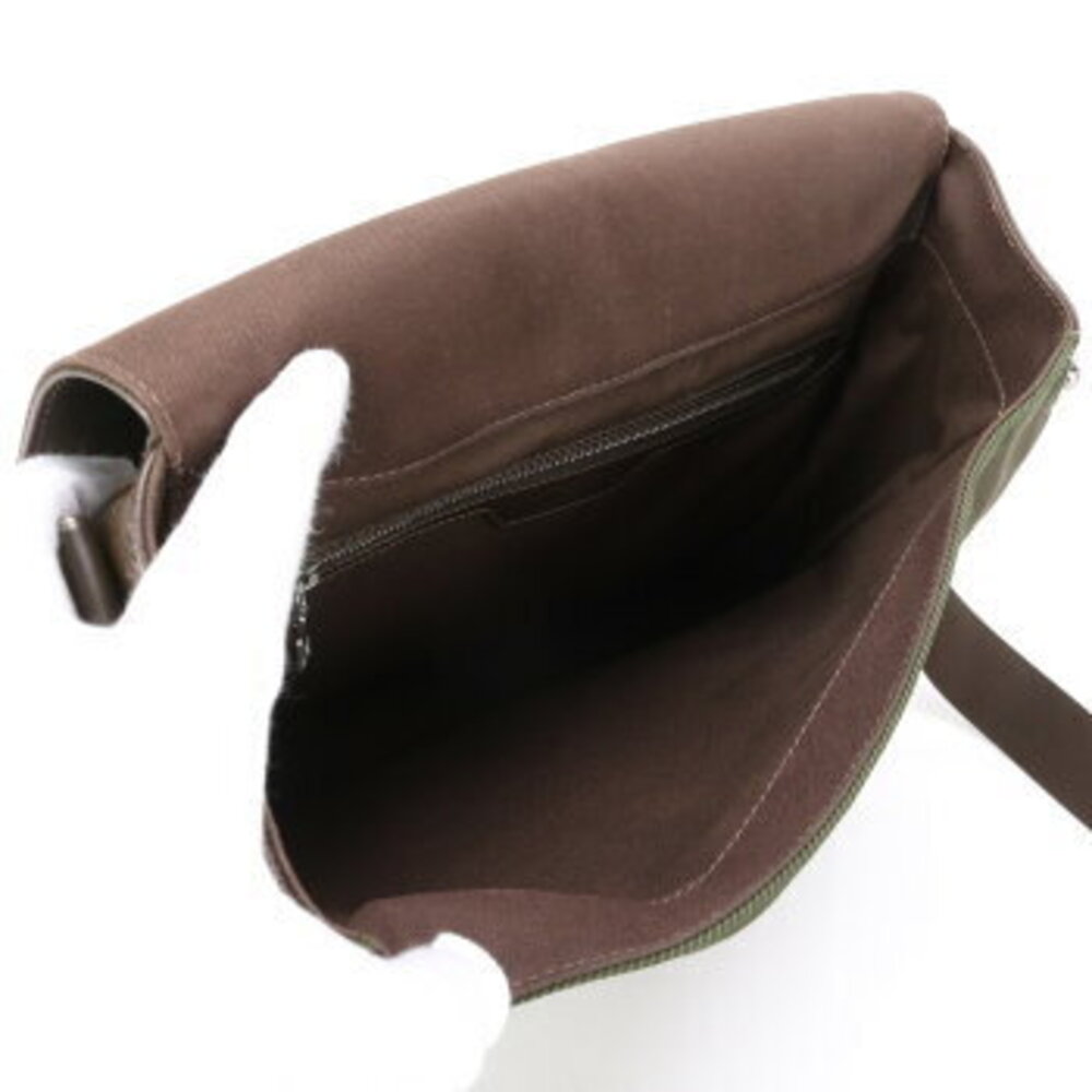 Louis Vuitton Taiga Leather Victor leather business bag crossbody messenger - Picture 12 of 14